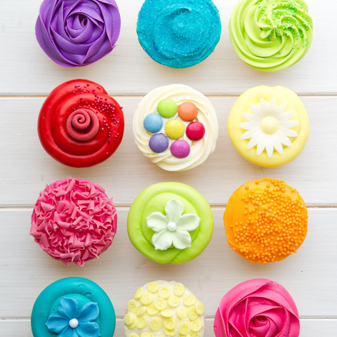 Decorating cupcakes